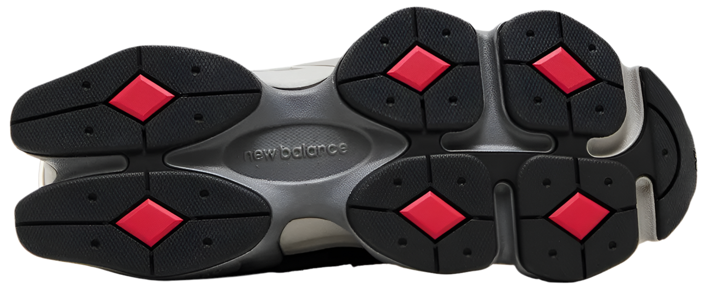 New Balance
9060 ‘Black Castlerock’